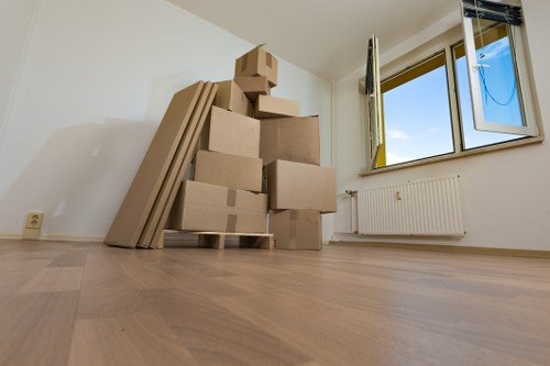 Apartment move logistics and transport service in Elephant and Castle