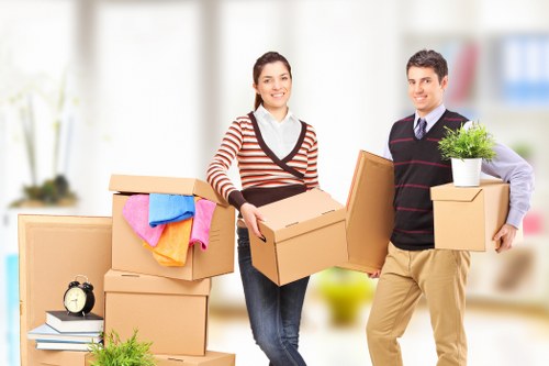 Flexible man and van transport for everyday moving needs in Elephant and Castle